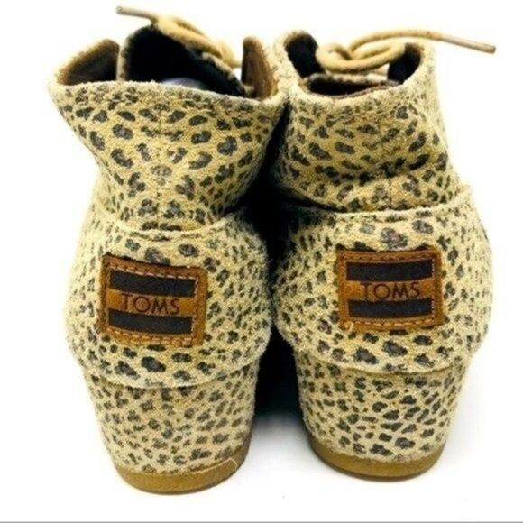 Toms womans cheetah print ankle booties lace up US5 BoxP suede leather - Picture 3 of 5